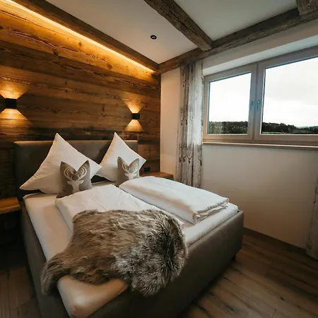 Skyloft - Wohlfuehlzeit Naturdesign Chalet's Alpstuga Rimbach (Bavaria)